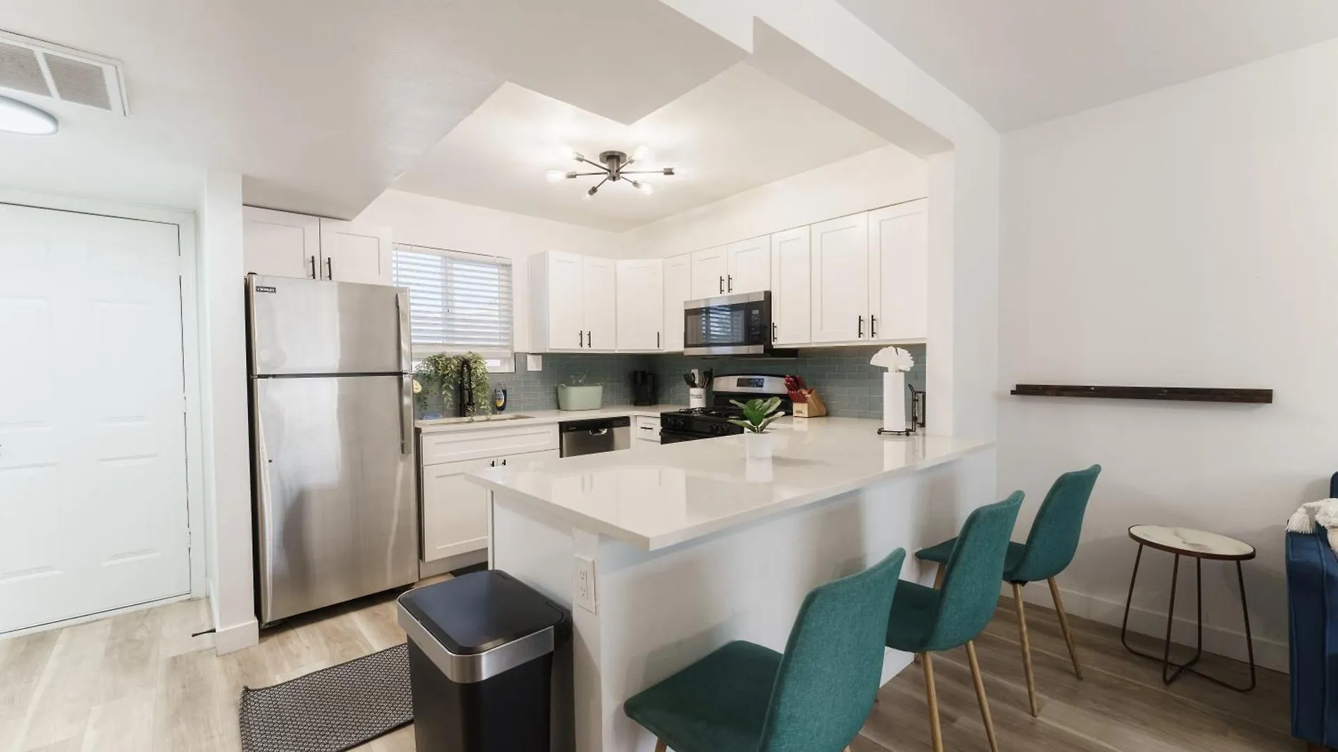 Central Scottsdale 1 Bedroom Apartment W Private Patio