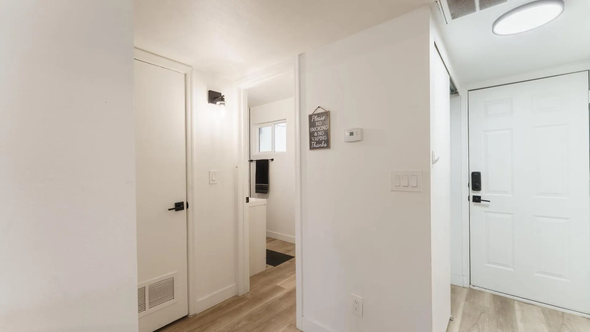 Central Scottsdale 1 Bedroom Apartment W Private Patio