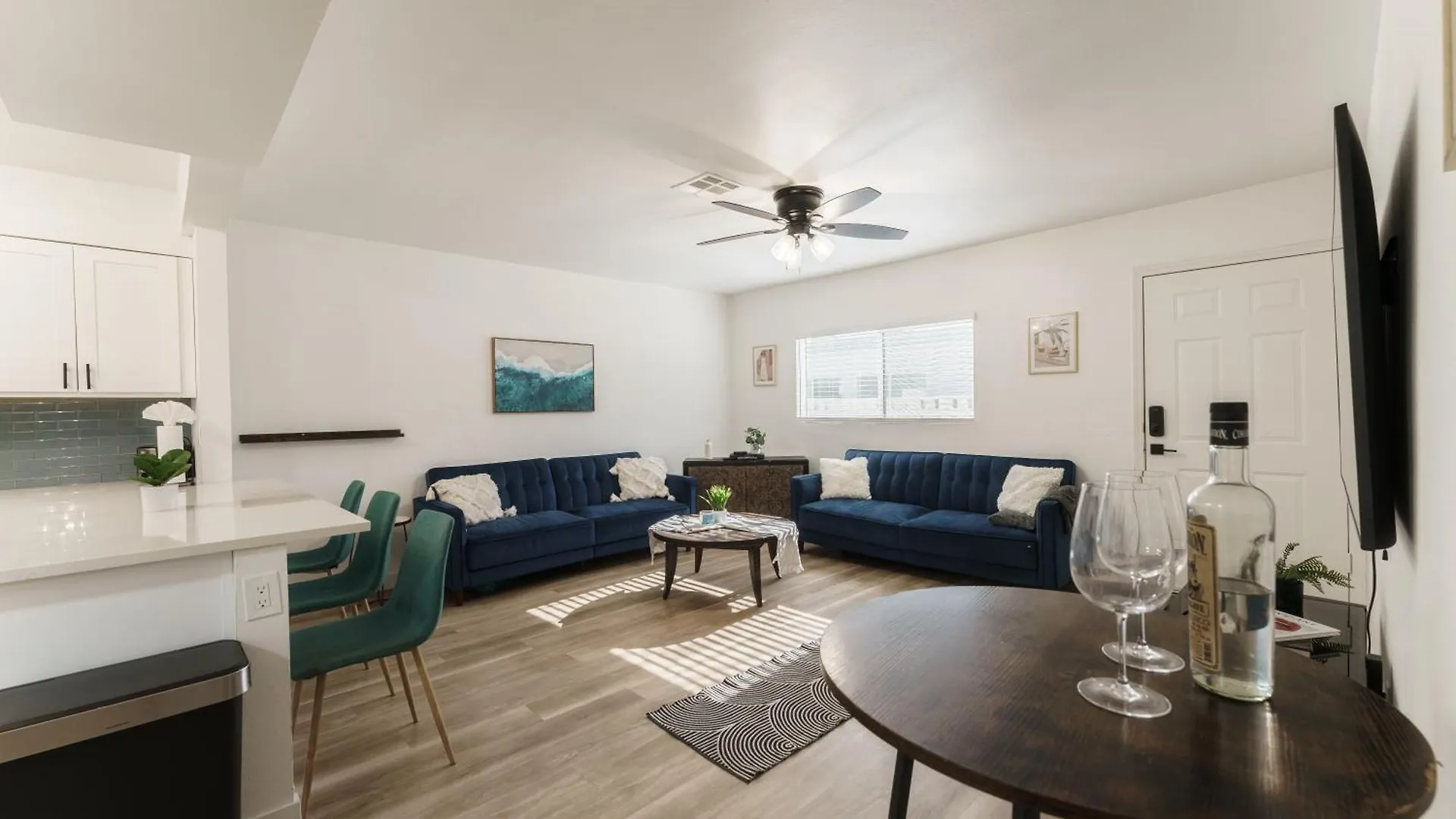 Central Scottsdale 1 Bedroom Apartment W Private Patio